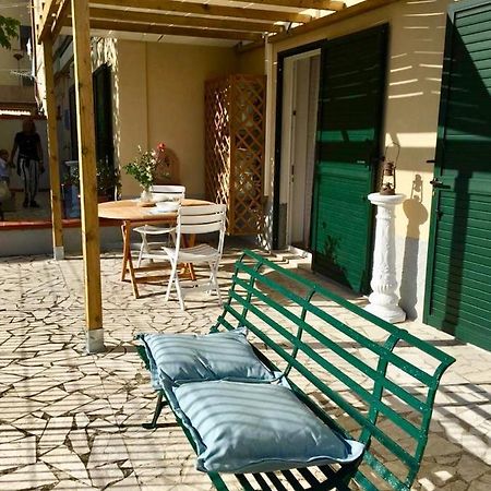 Il Parco - Alloggio Emma La Spezia Eksteriør billede